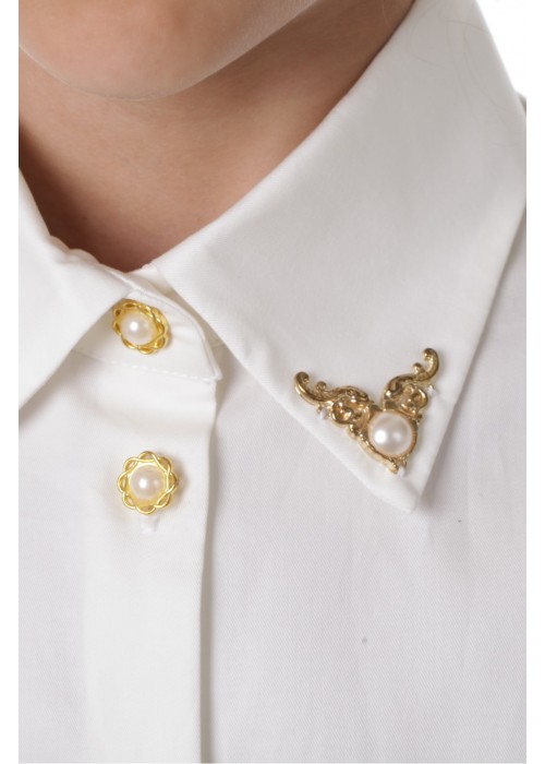 Blouse school with white pearls