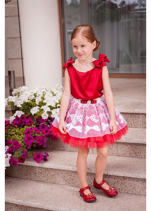 Suit shirt red silk and white lace skirt on red tulle