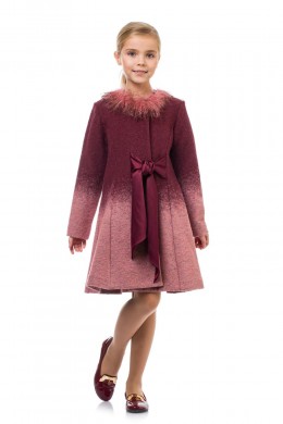 Coat with a "llama" burgundy pink