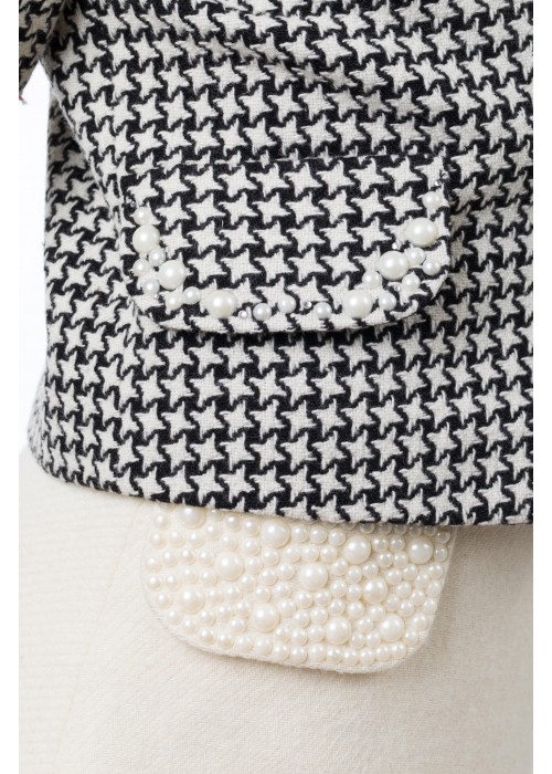 Milk skirt with pearls