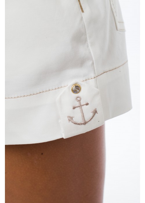 Shorts with beige anchor white 