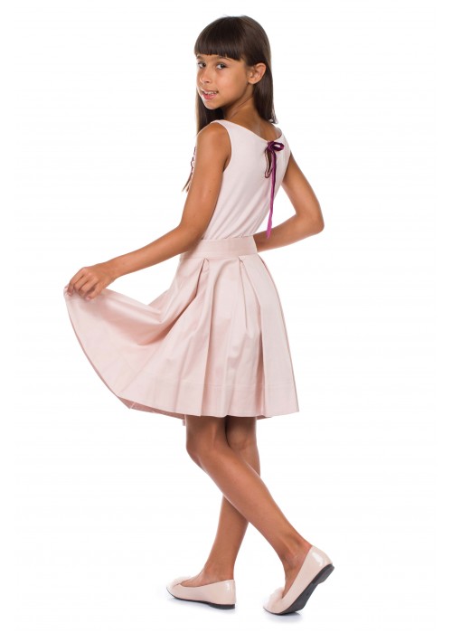 Suit T-shirt with burgundy rose mesh trim and pale pink skirt