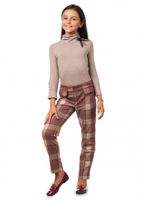 Golf "Vienna" with cappuccino bows